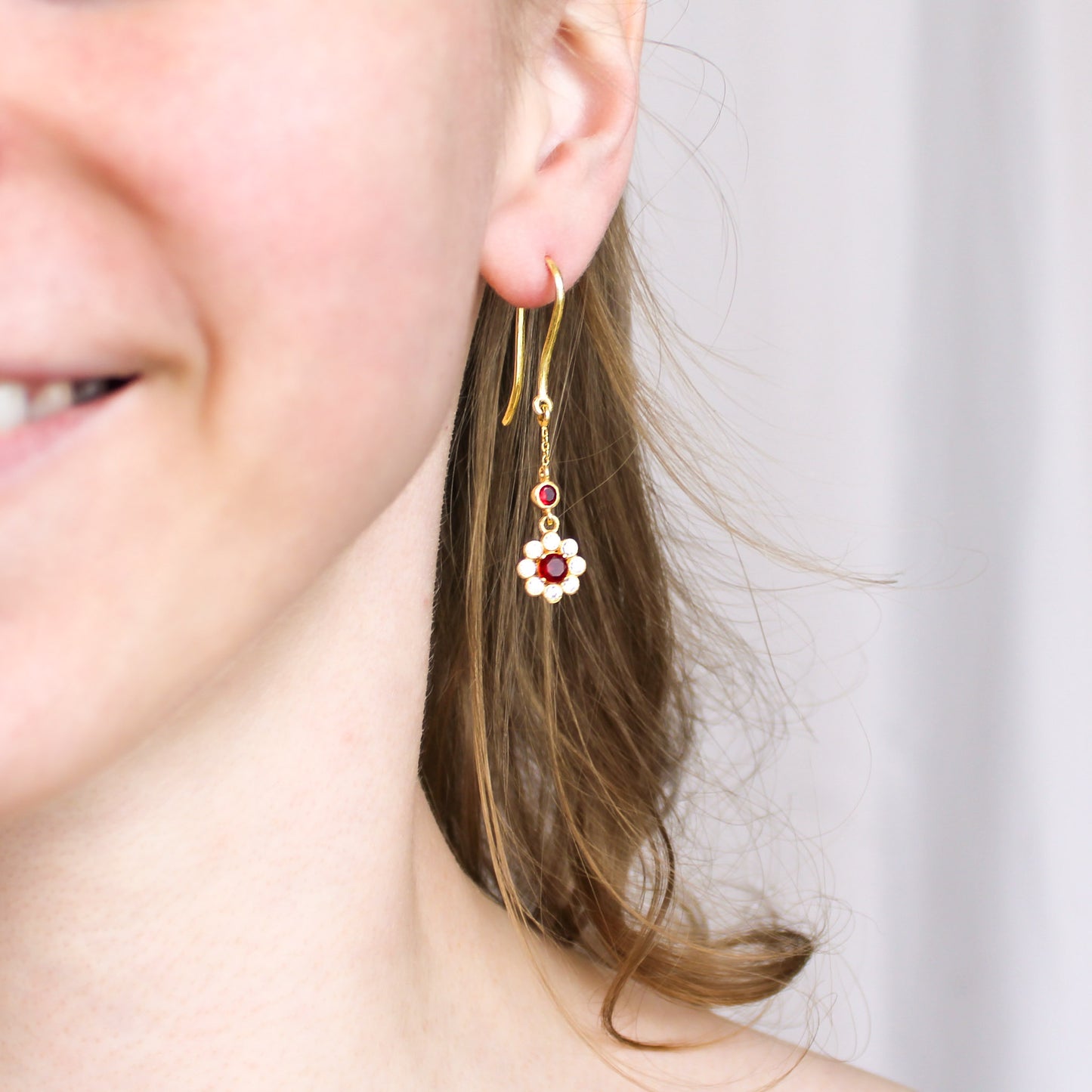 Edwardian Lightfall Earrings - Gold