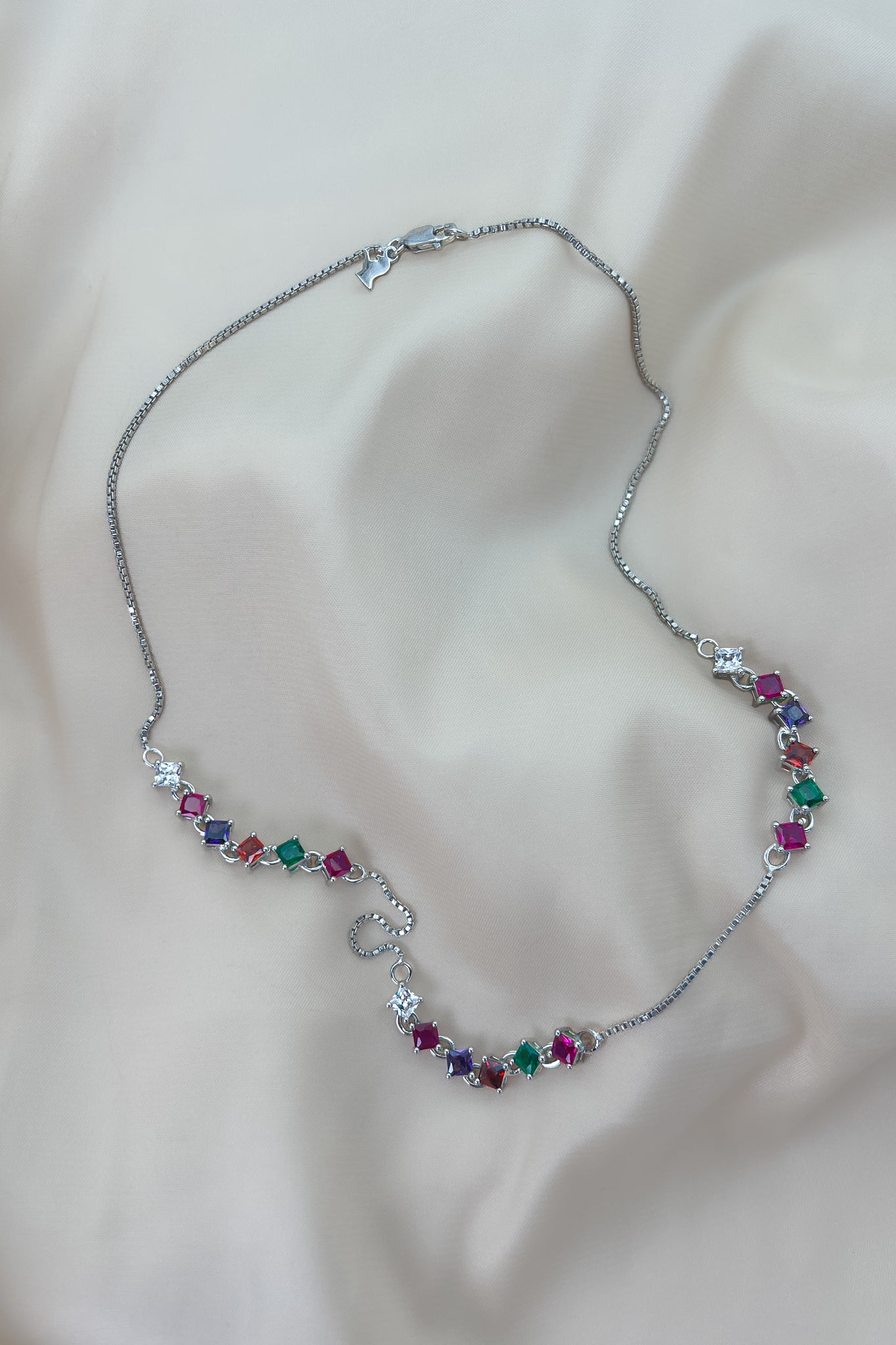 Linked-Love Necklace - Silver
