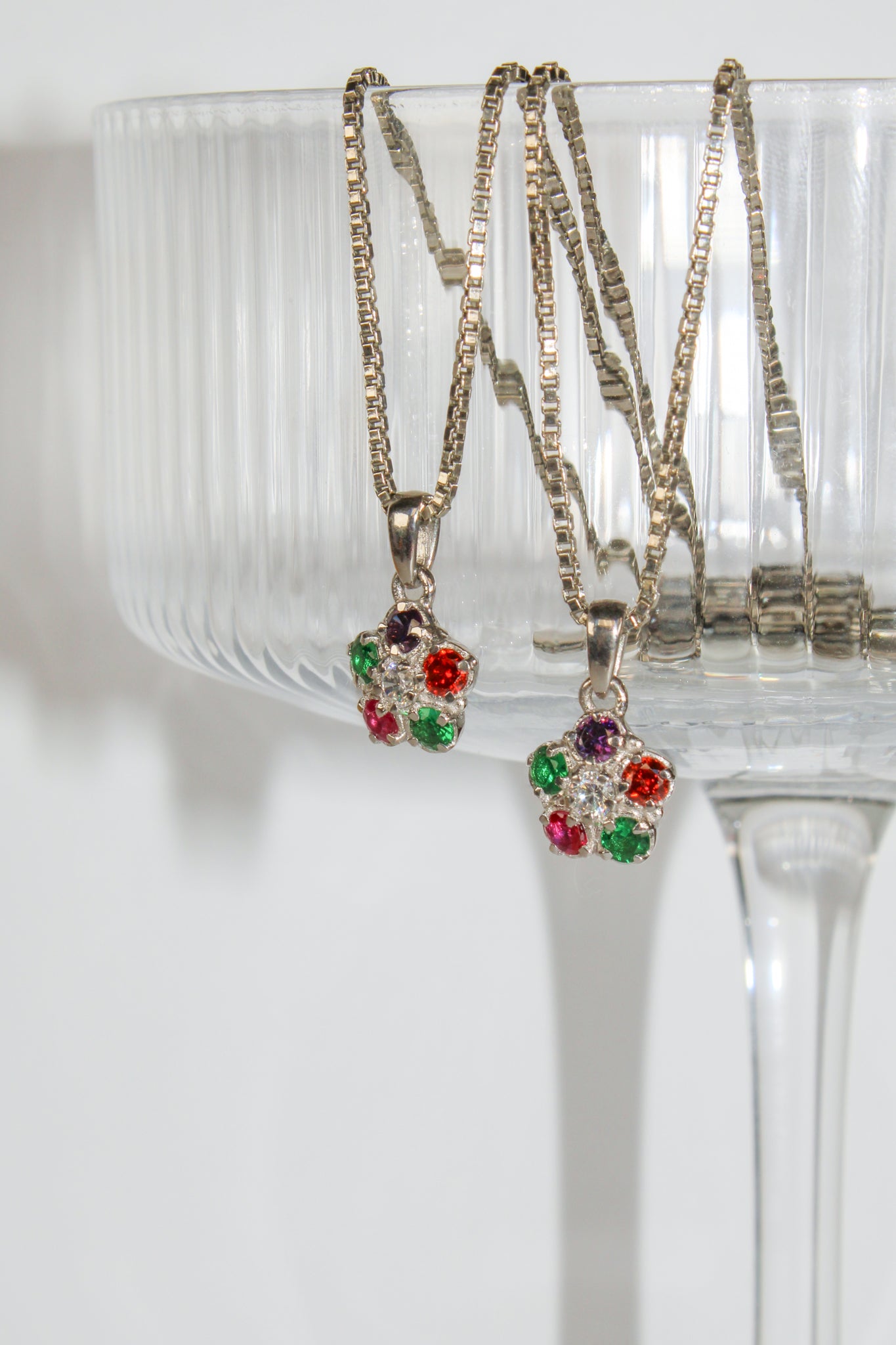 Regard Bloom Pendant - Silver