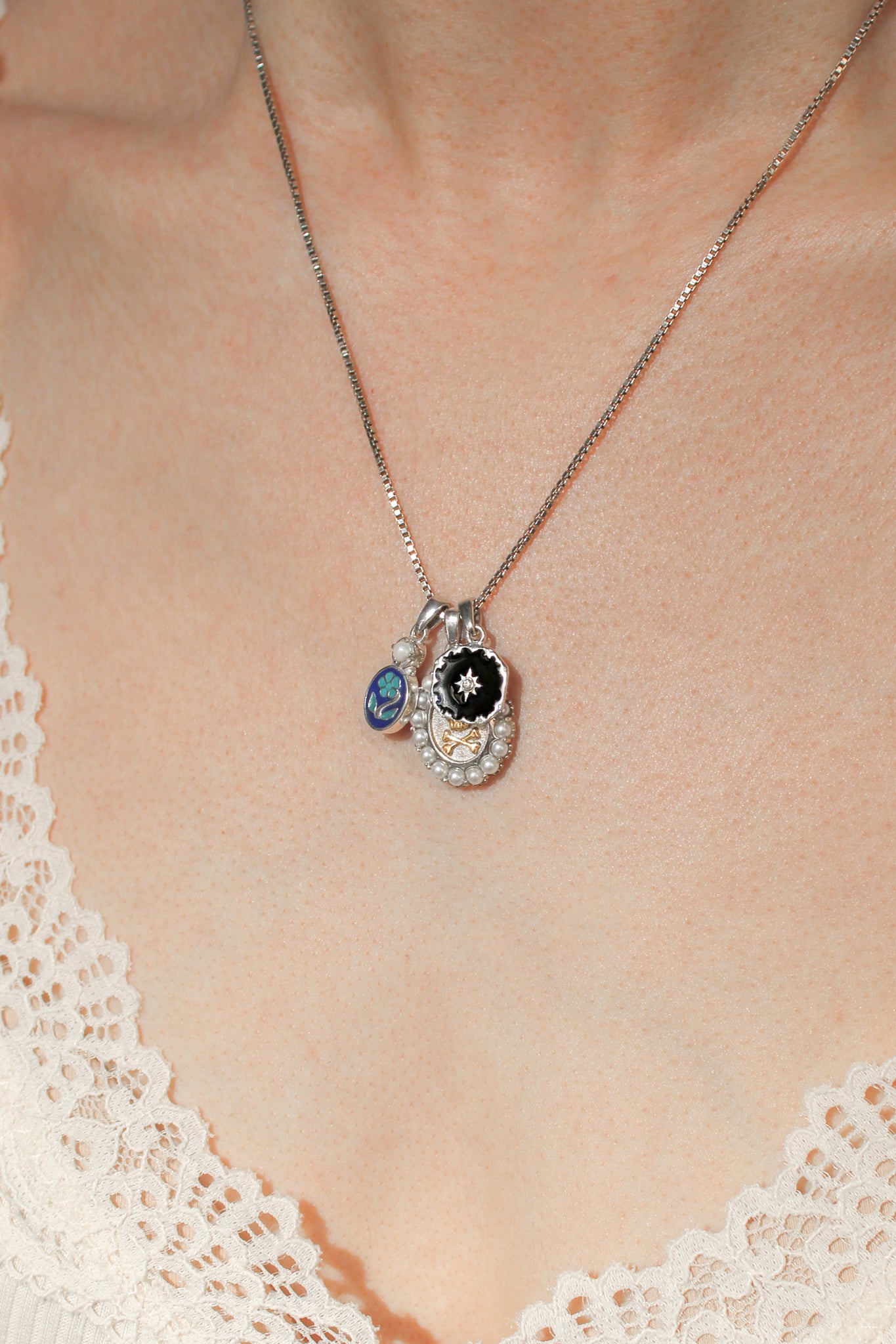 Mourning Memento Pendant - Silver