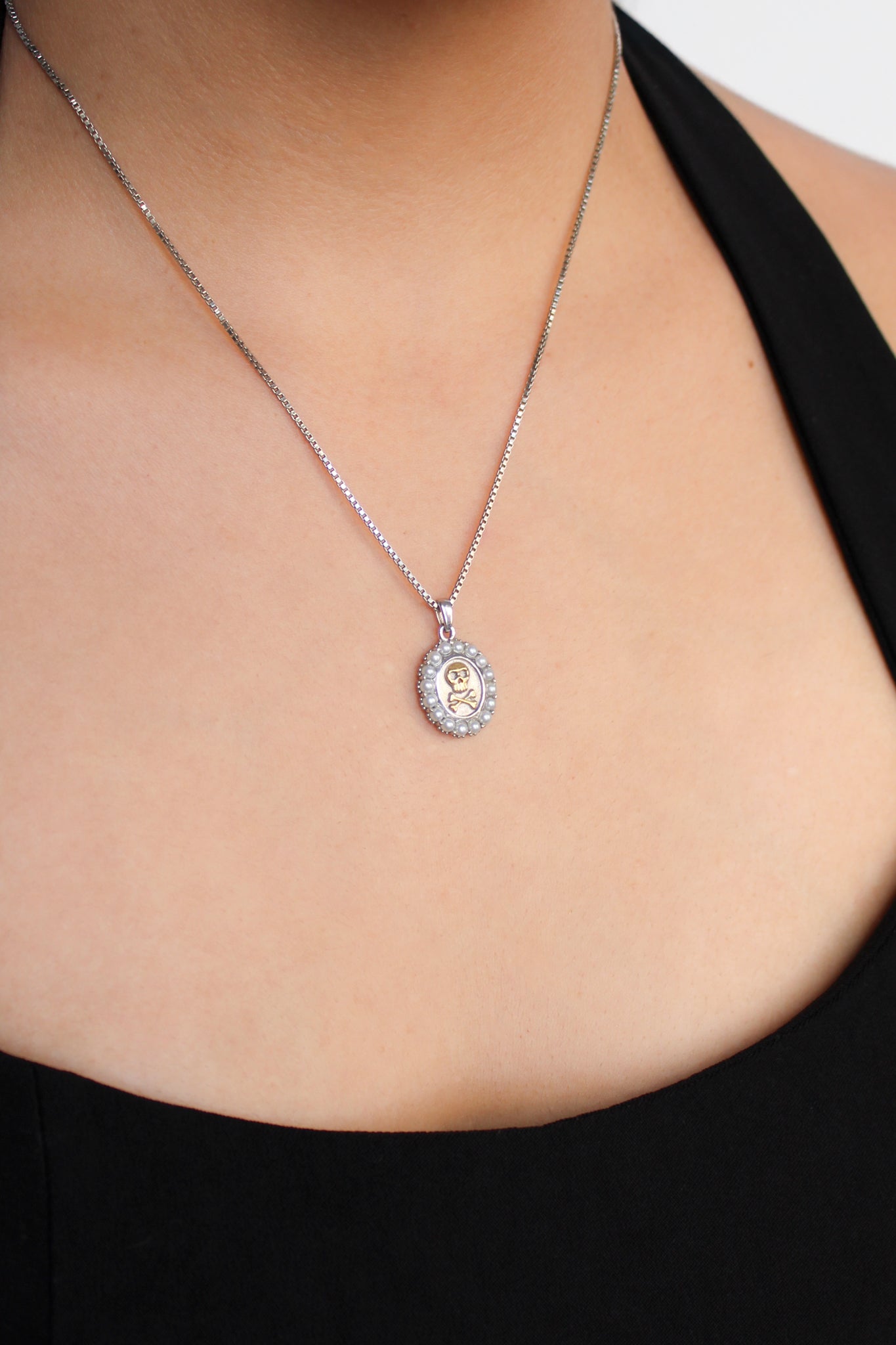 Mourning Memento Pendant - Silver