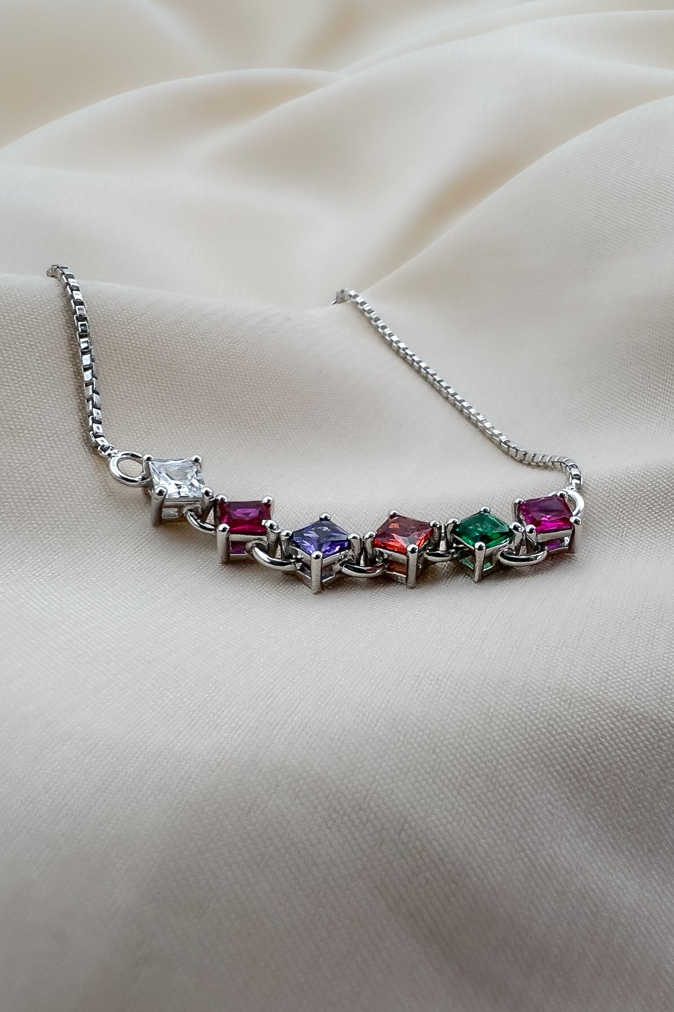 Linked-Love Bracelet - Silver
