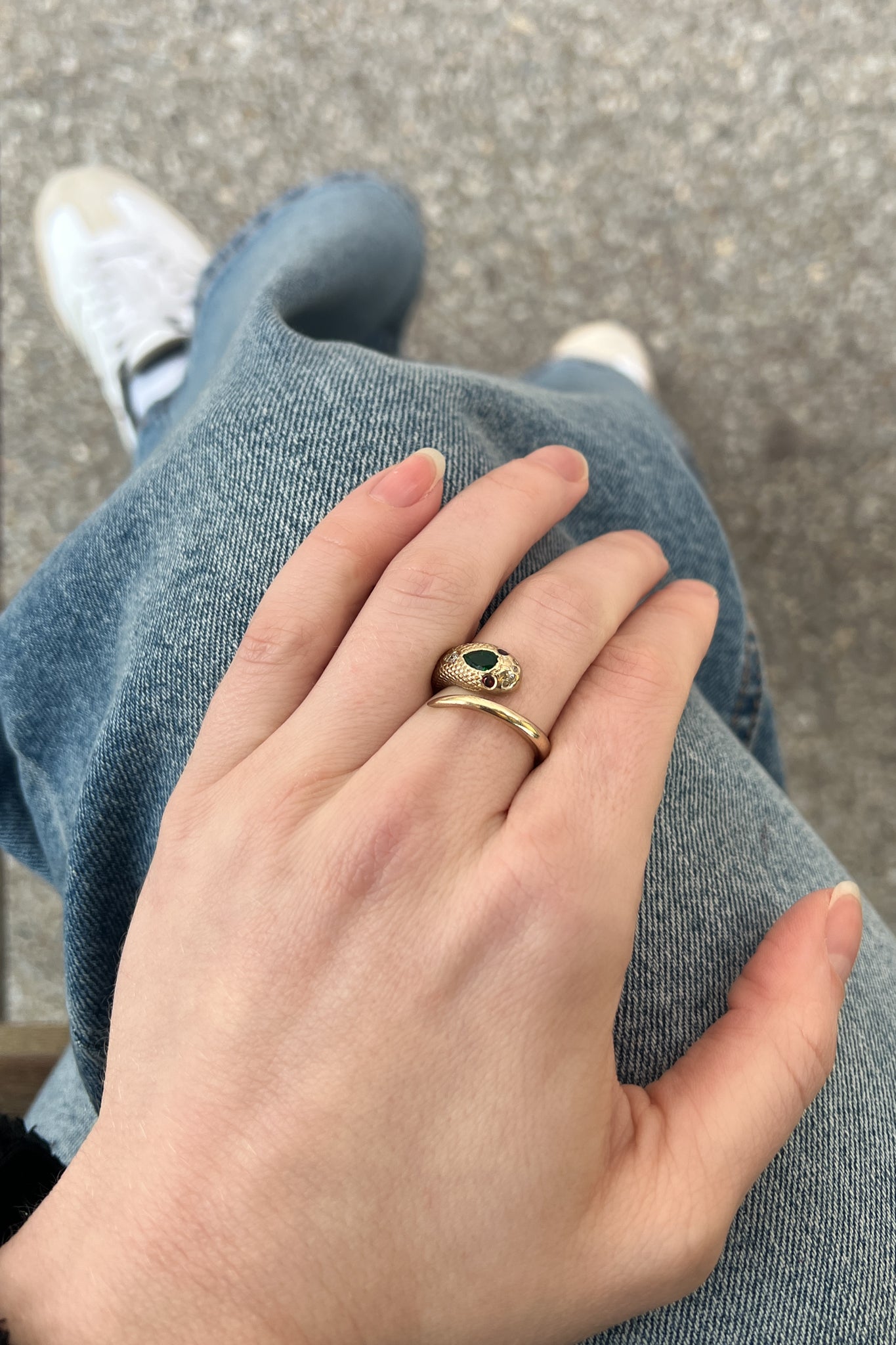 How to find vintage jewelry