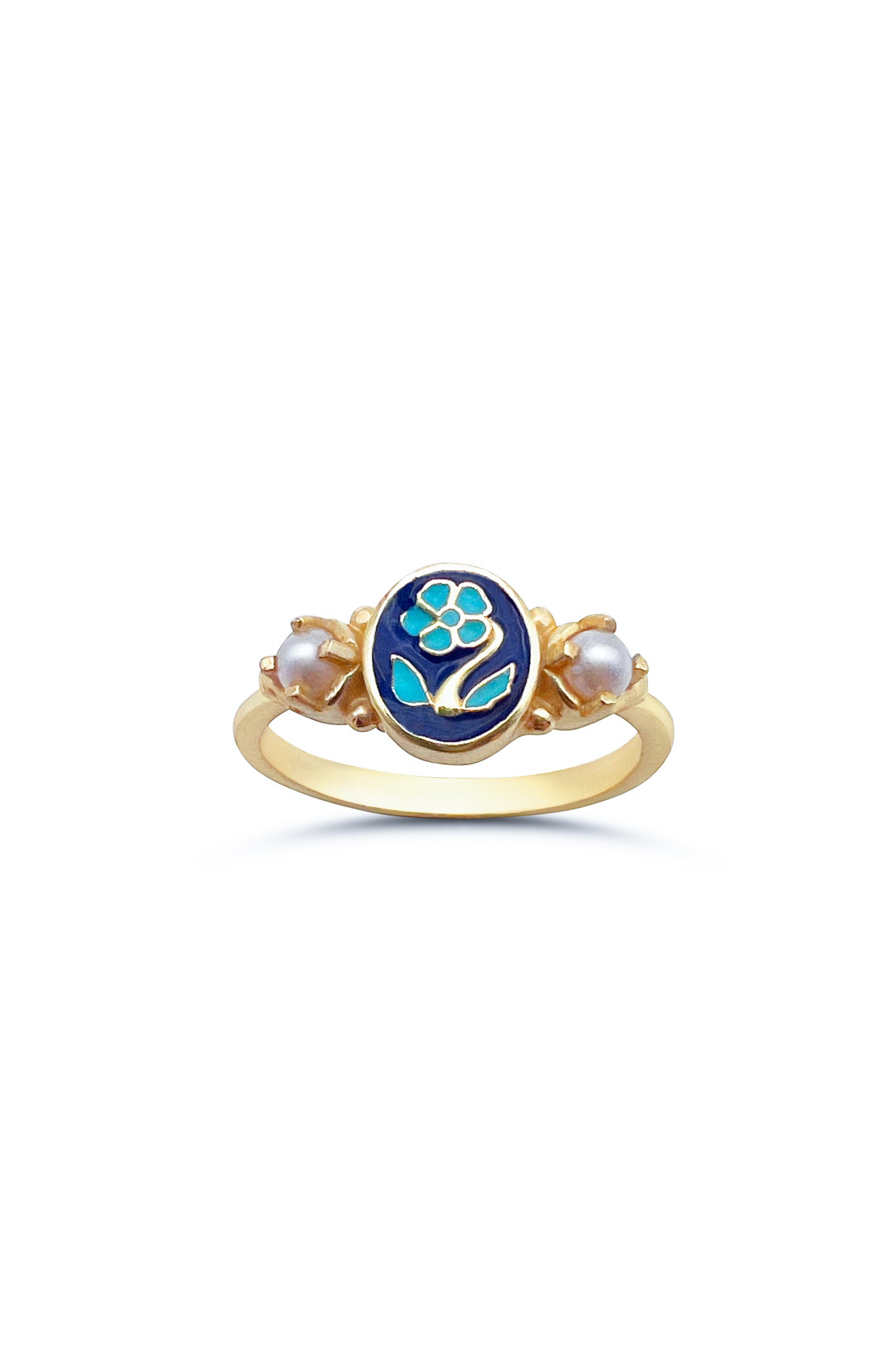 vintage rings with pearls