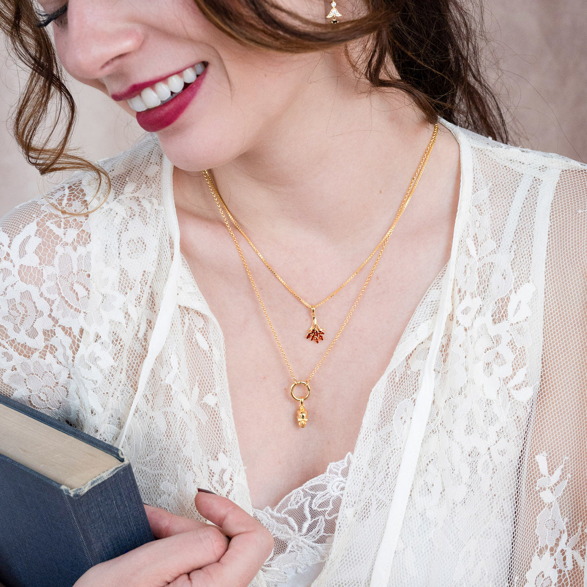 Vanitas Pendant - gold