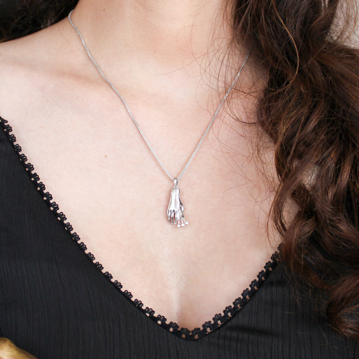 Amity Pendant - silver
