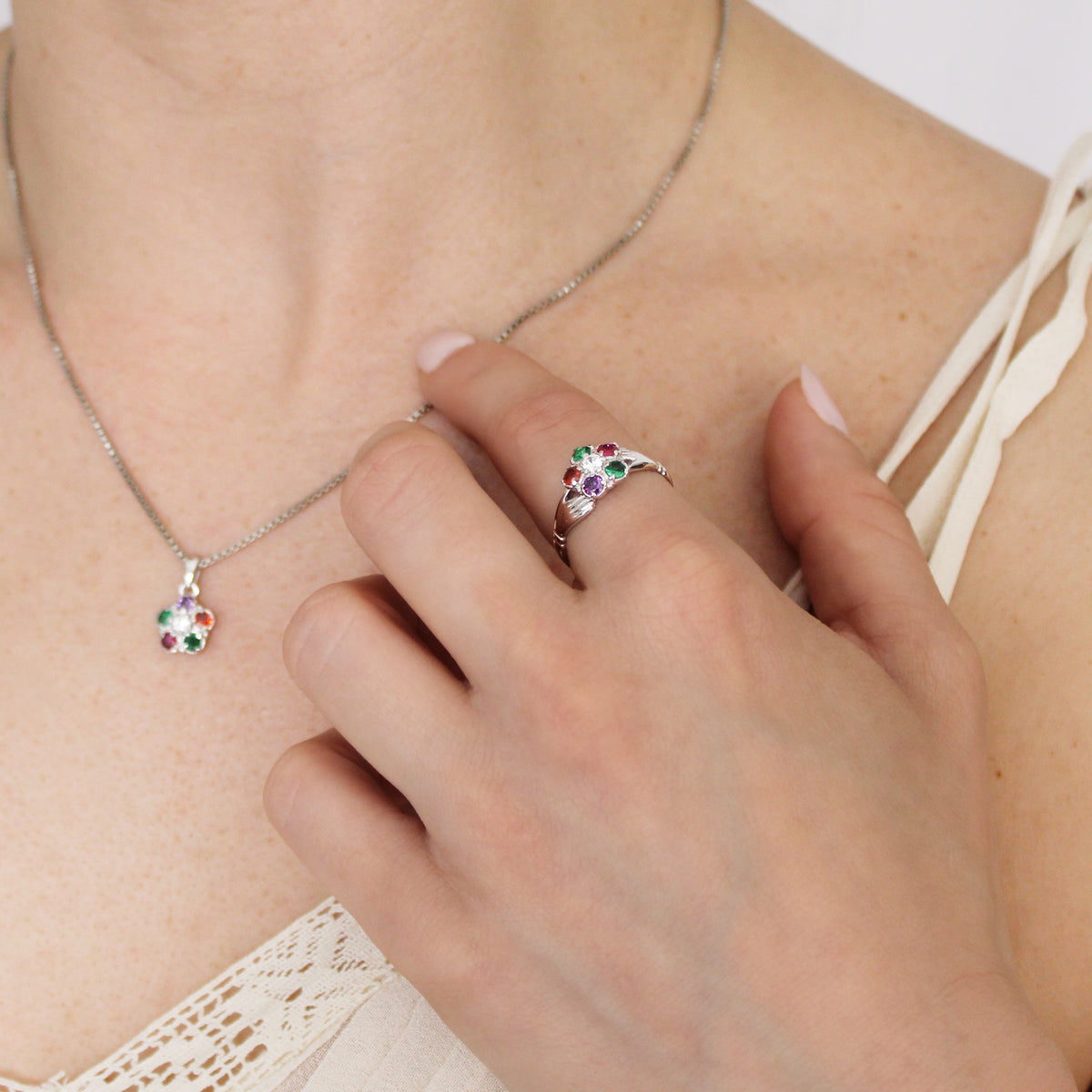 Regard Bloom Ring - silver