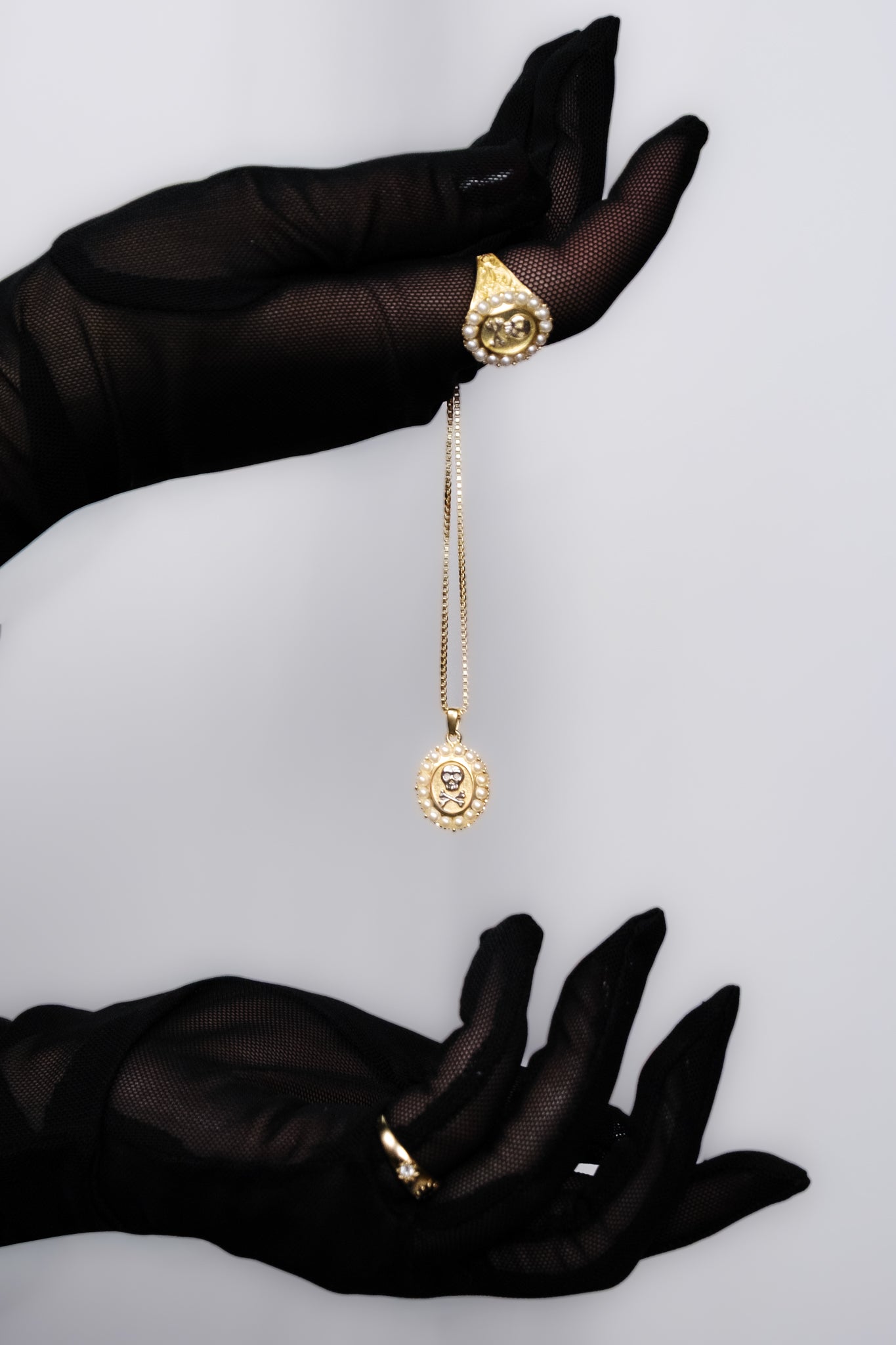 Mourning Memento Necklace - Heirloom Gold