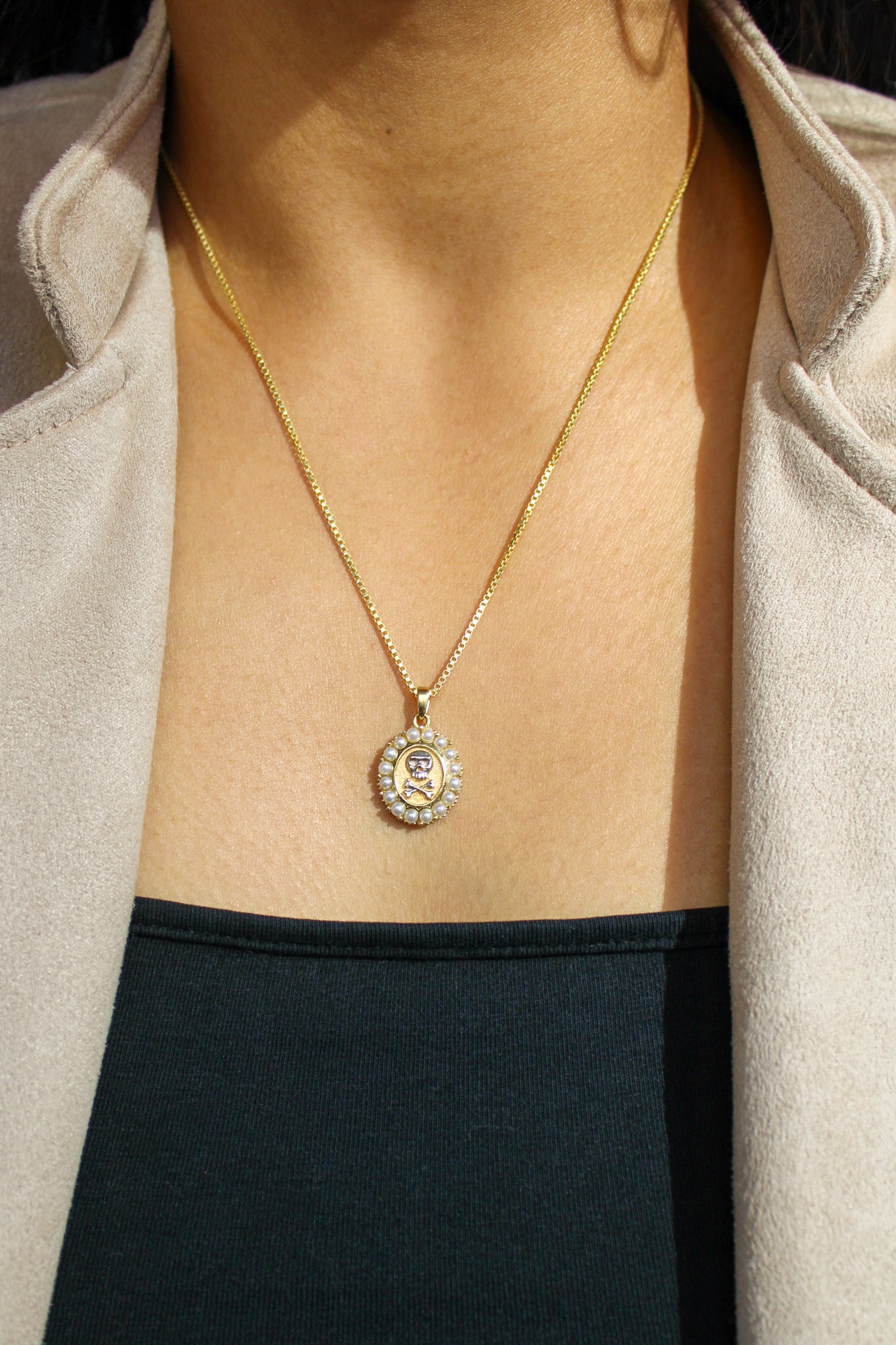 Mourning Memento Pendant - Gold