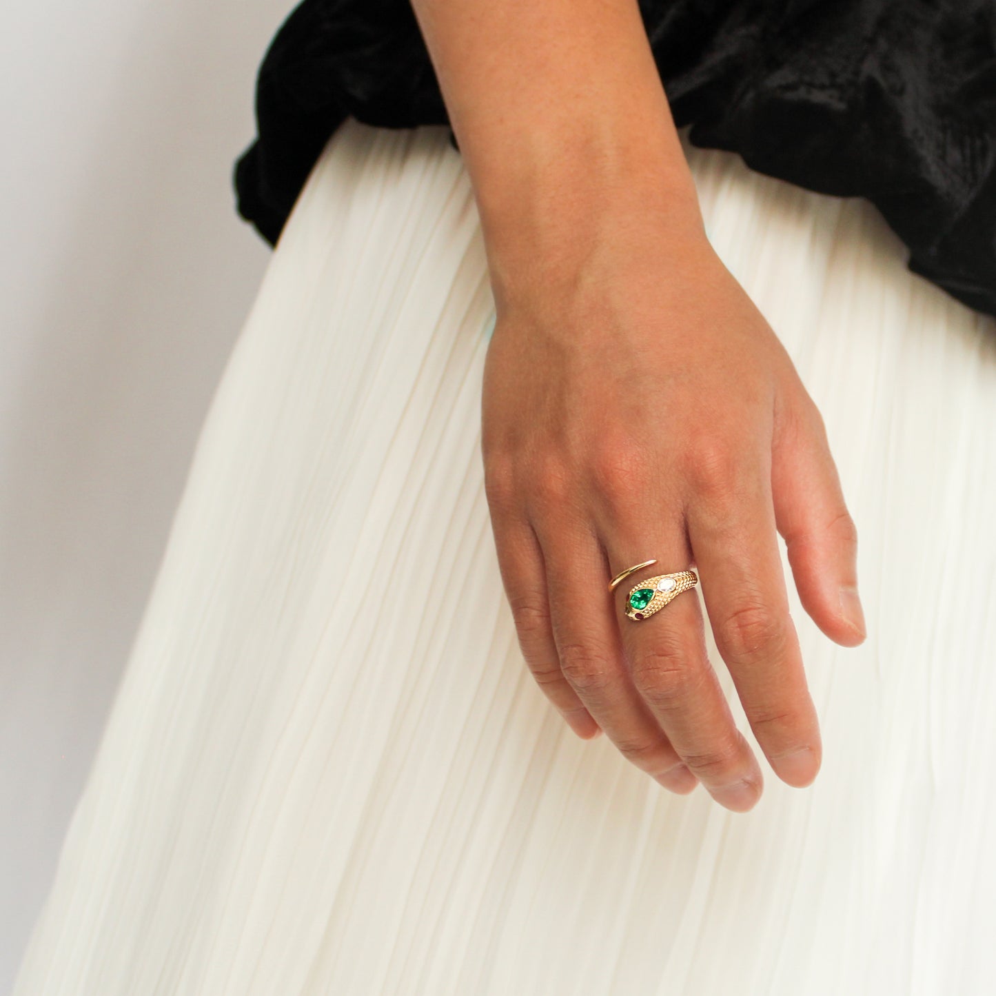 Queen Victoria Ring | 14k gold