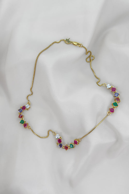 Linked-Love Necklace Gold