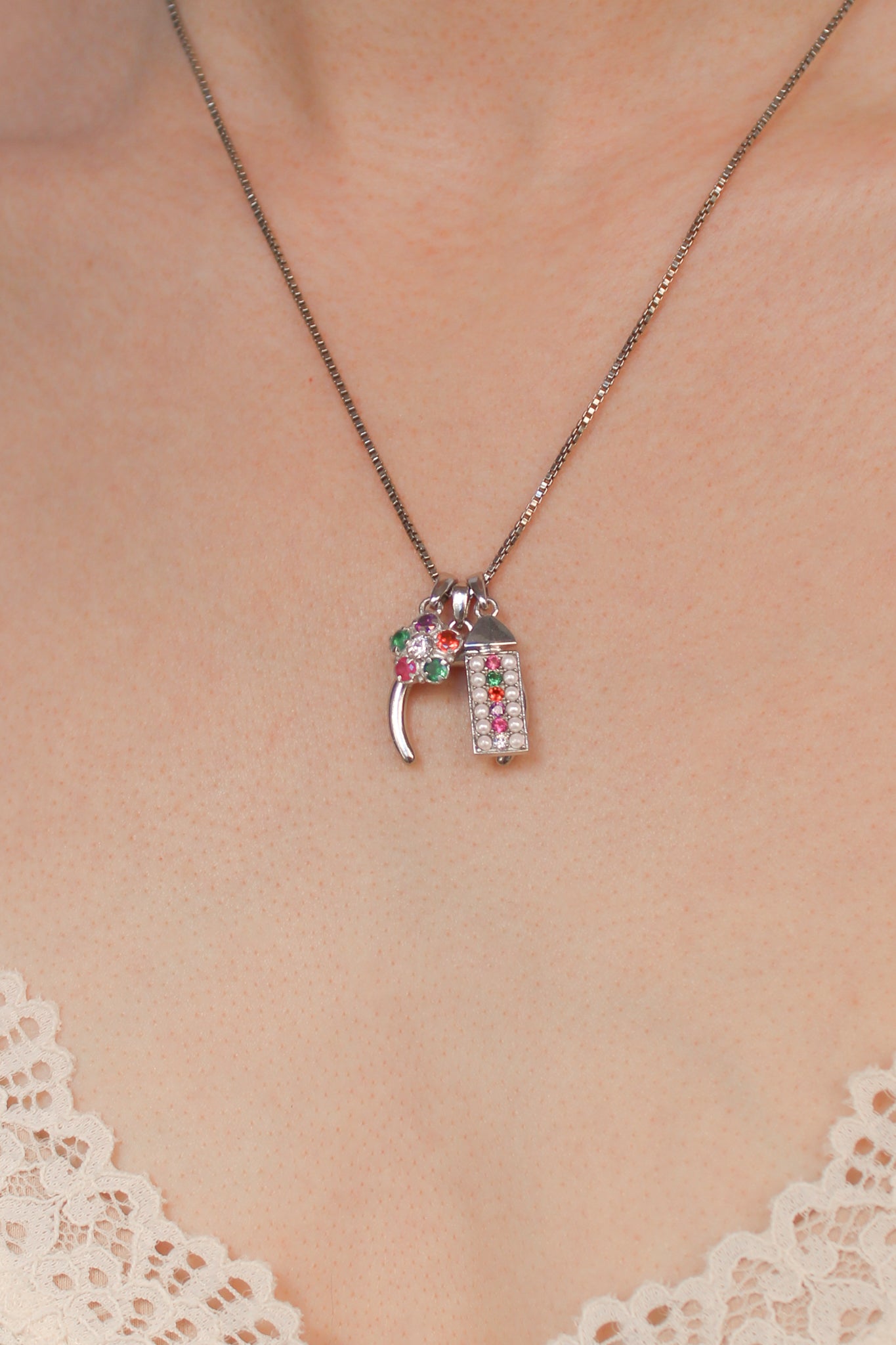 Regard Bloom Necklace - Silver