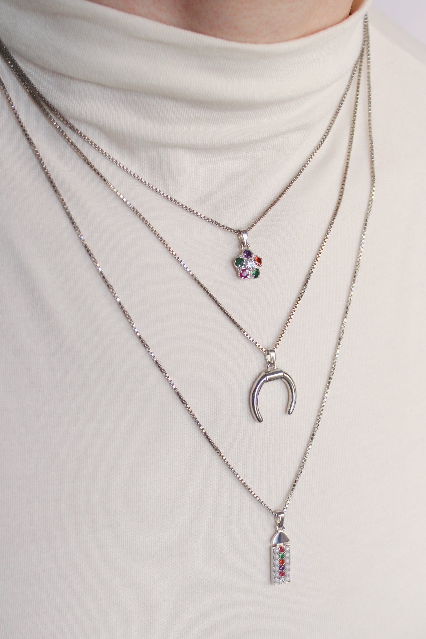 vintage gemstone pendant necklace