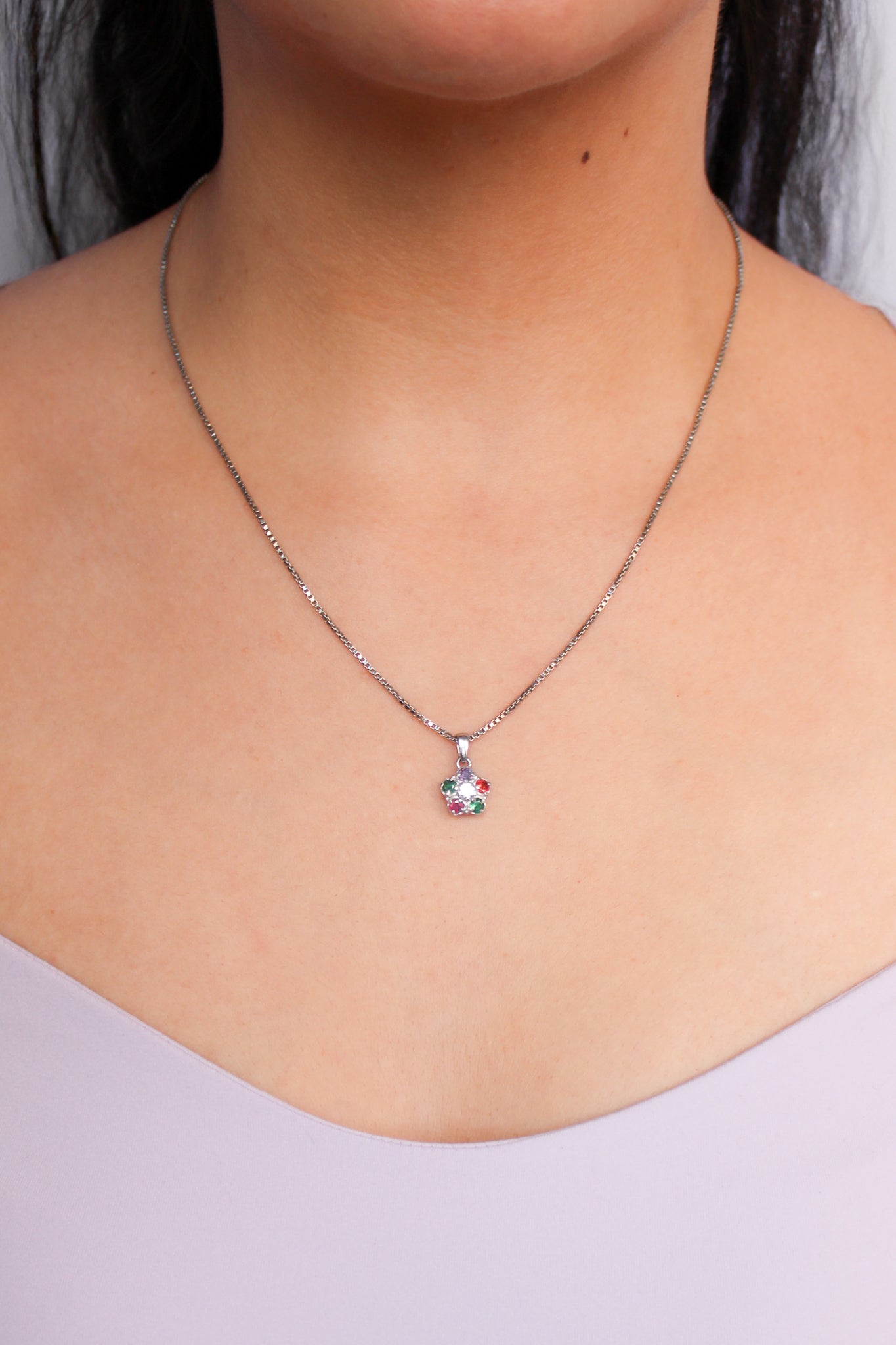 Regard Bloom Necklace - Silver