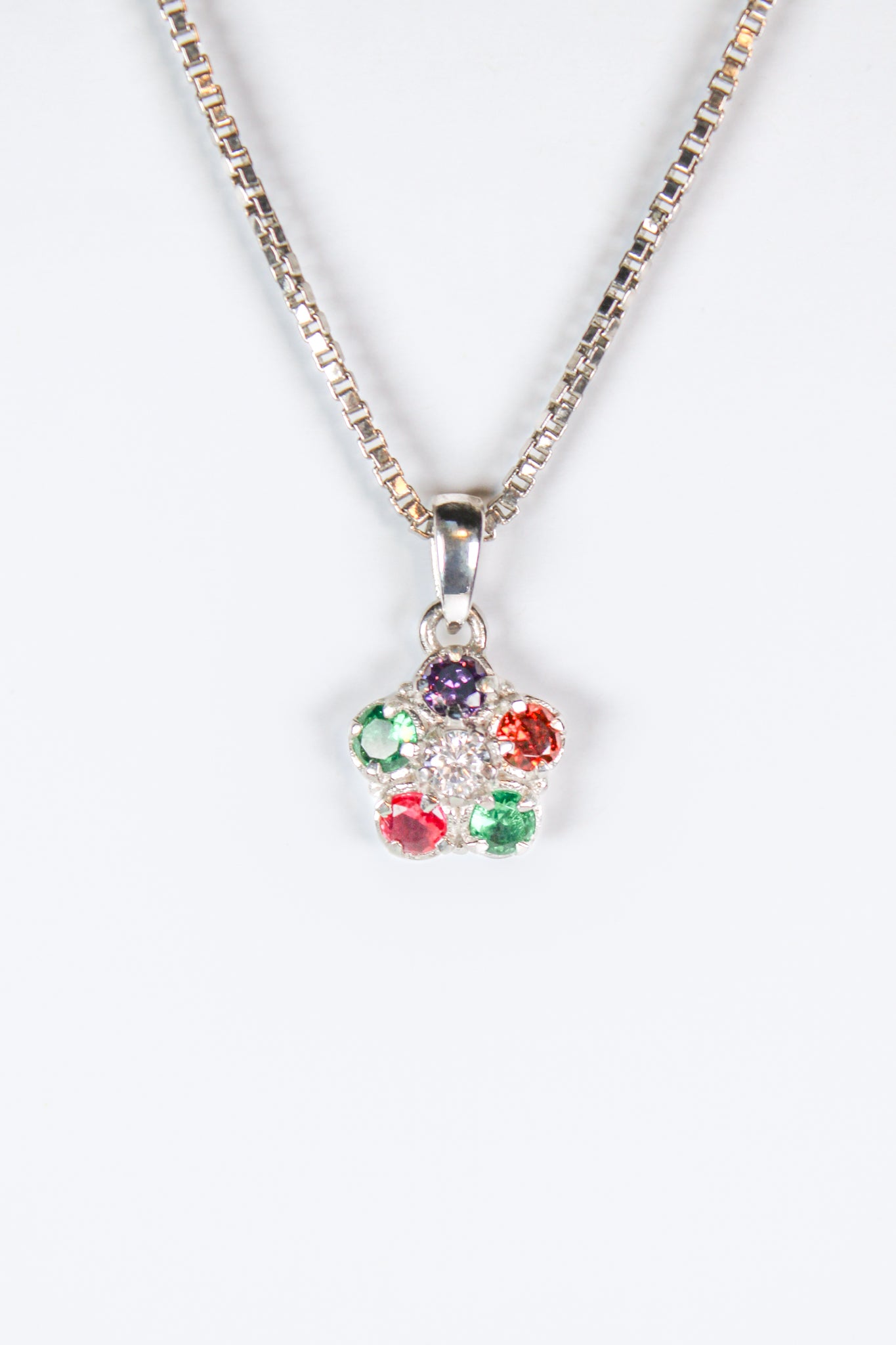 Regard Bloom Necklace - Silver