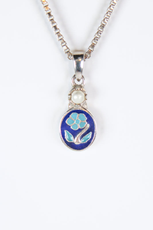 Mourning Bloom Pendant - Silver