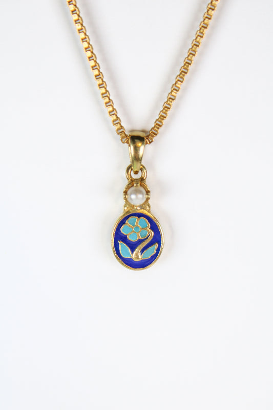 Mourning Bloom Pendant - Gold