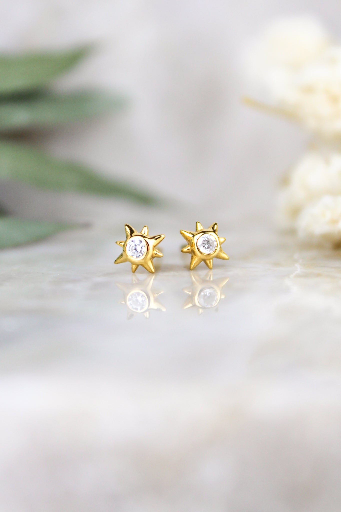 Stella Studs - Gold