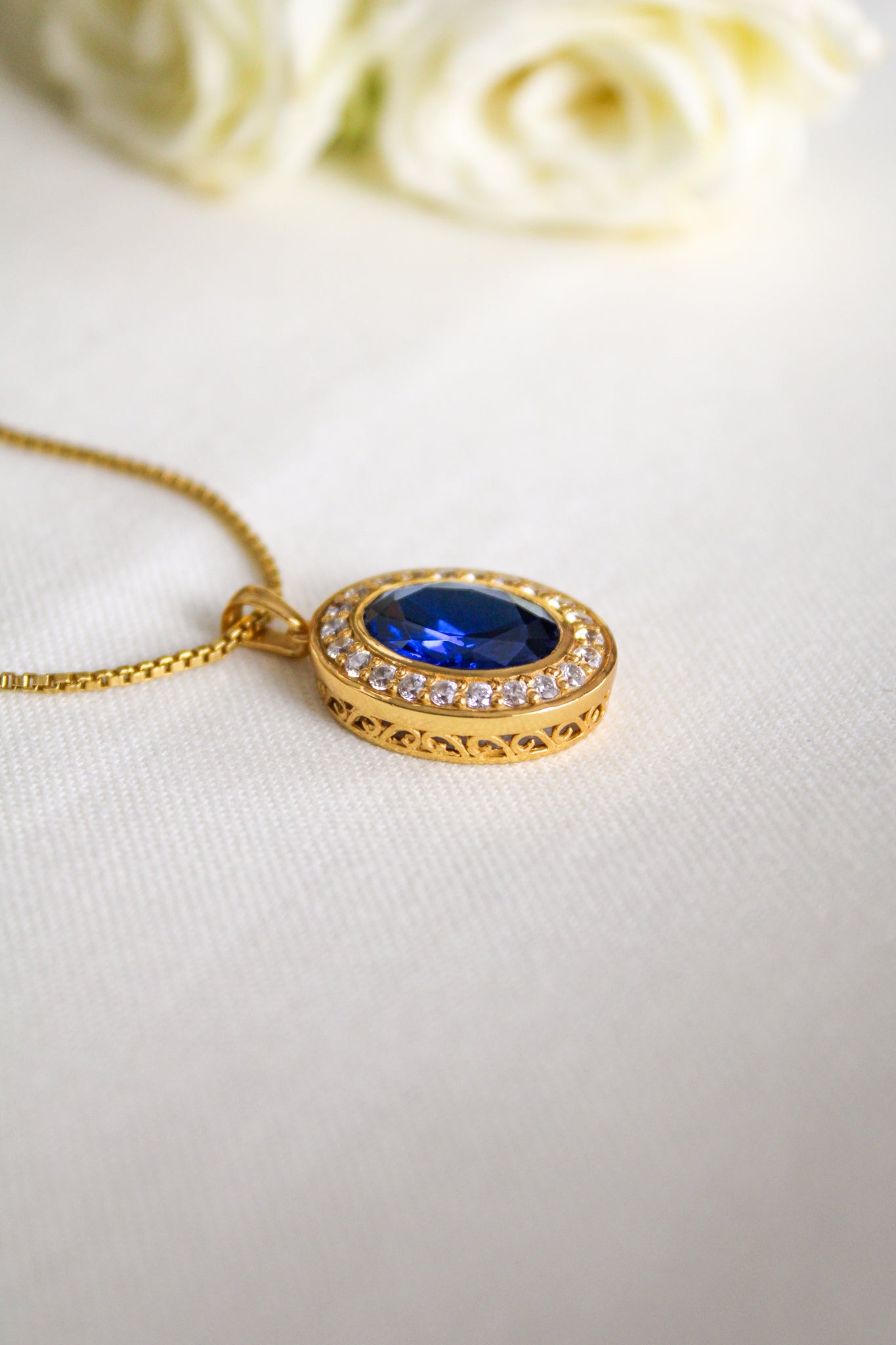 18k gold vermeil Heartline Necklace inspired by Diana, showcasing timeless beauty and regal charm, Ether Jewelry