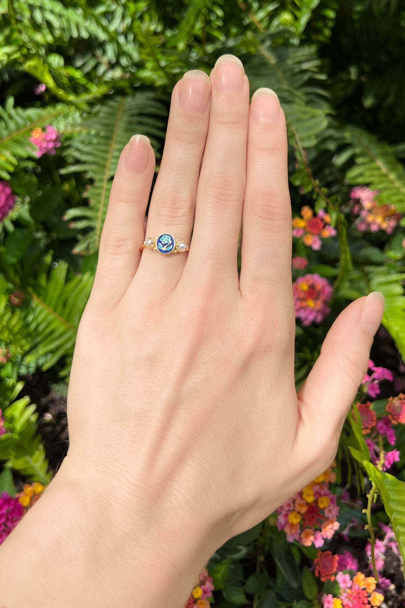 romantic mourning jewelry ring