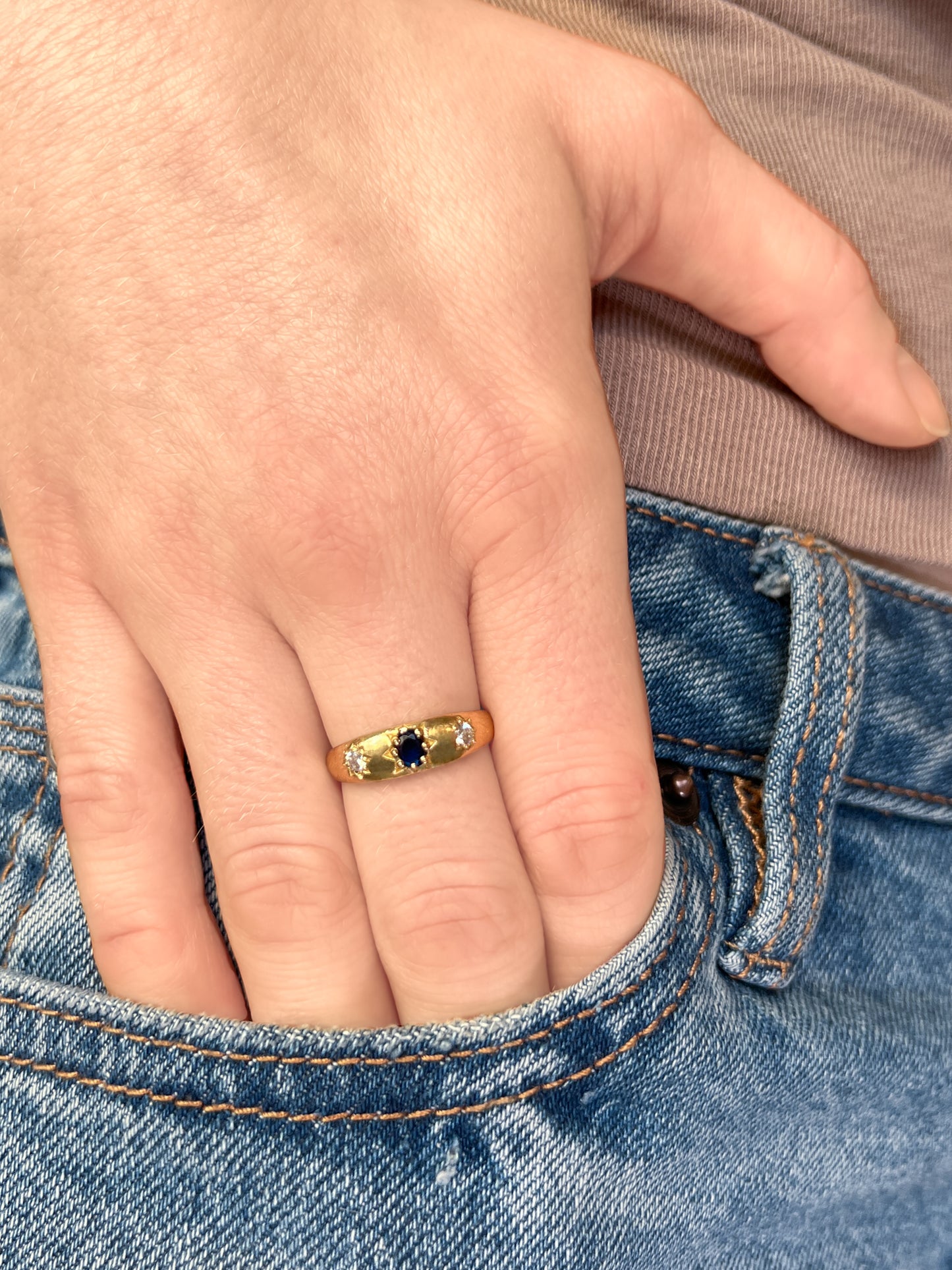 Victorian Roma Ring - Gold