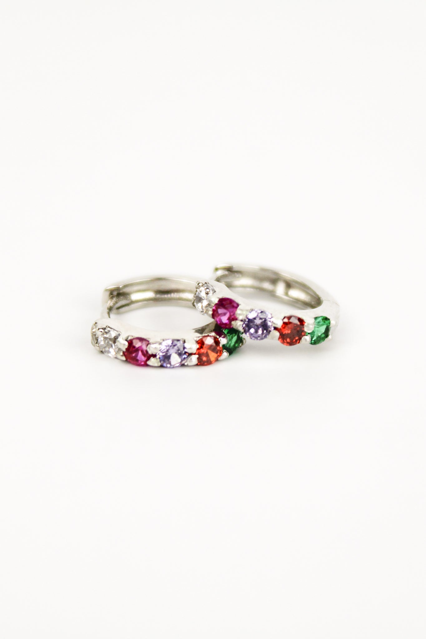 Regard Huggie Earrings - silver