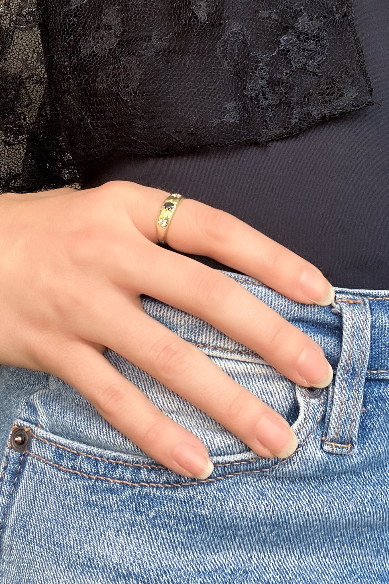 Roma victorian ring