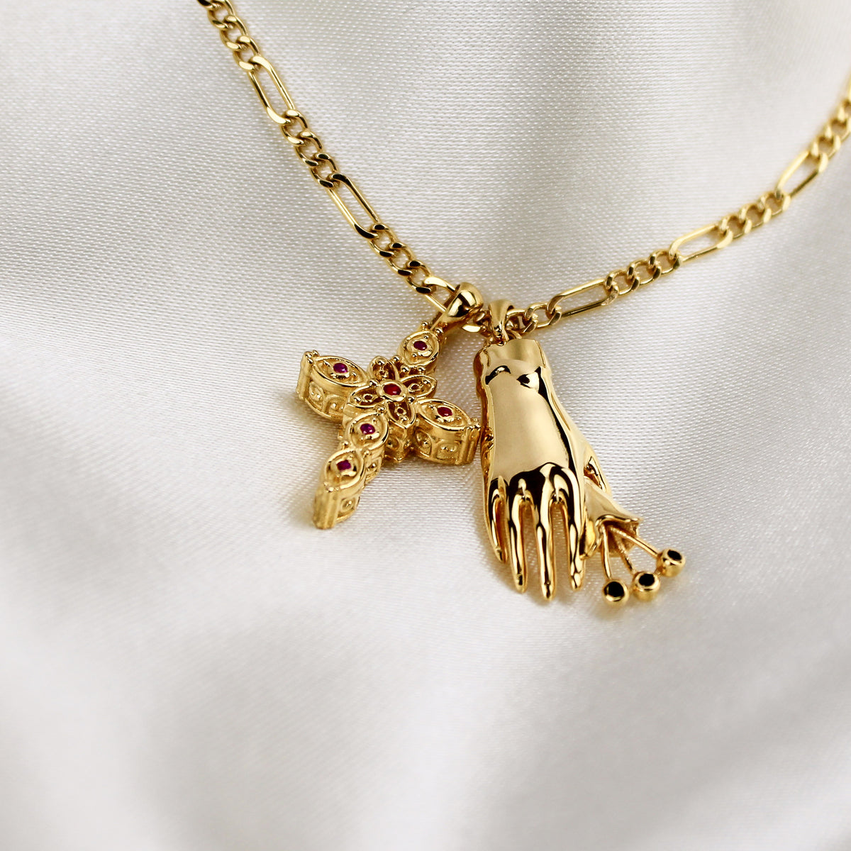 Sanctum Pendant - gold