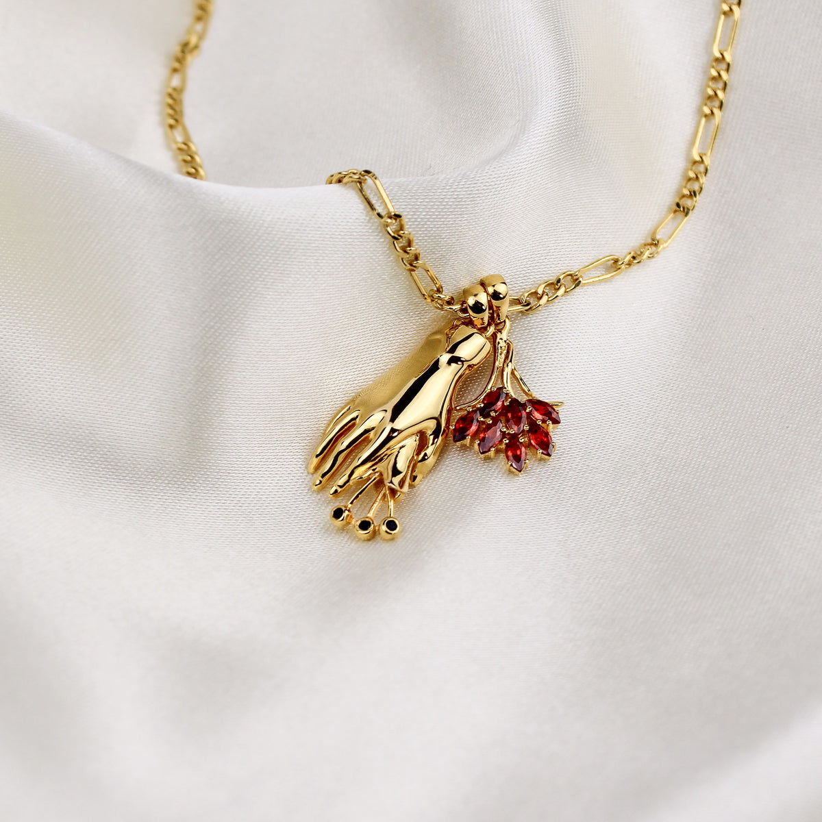 Amity Pendant - gold