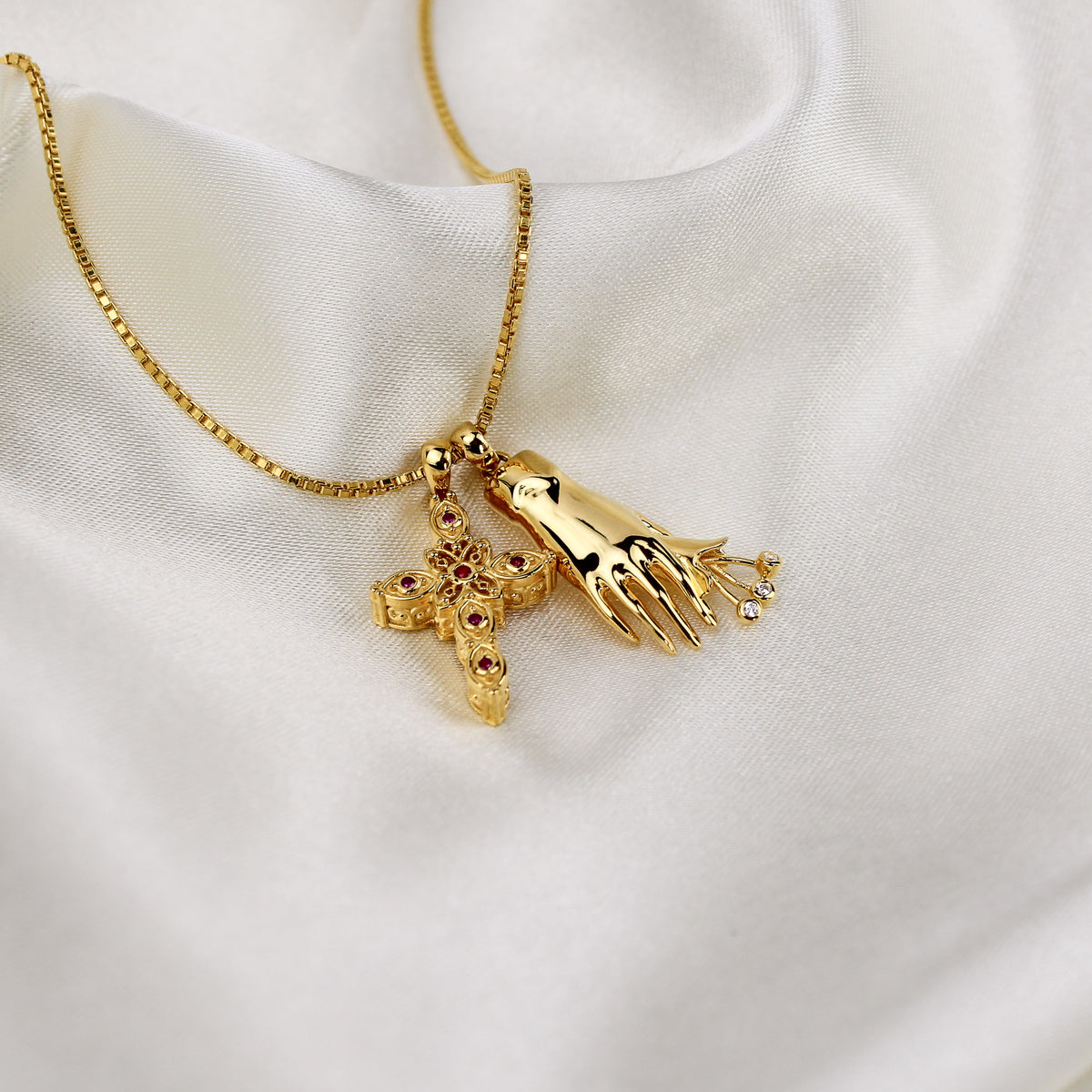 Amity Pendant - gold