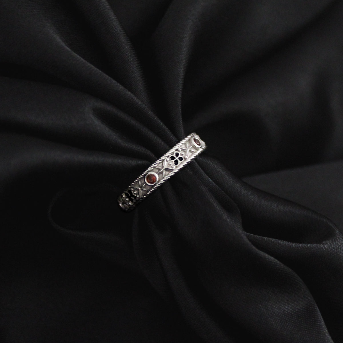 Requiem Ring - silver