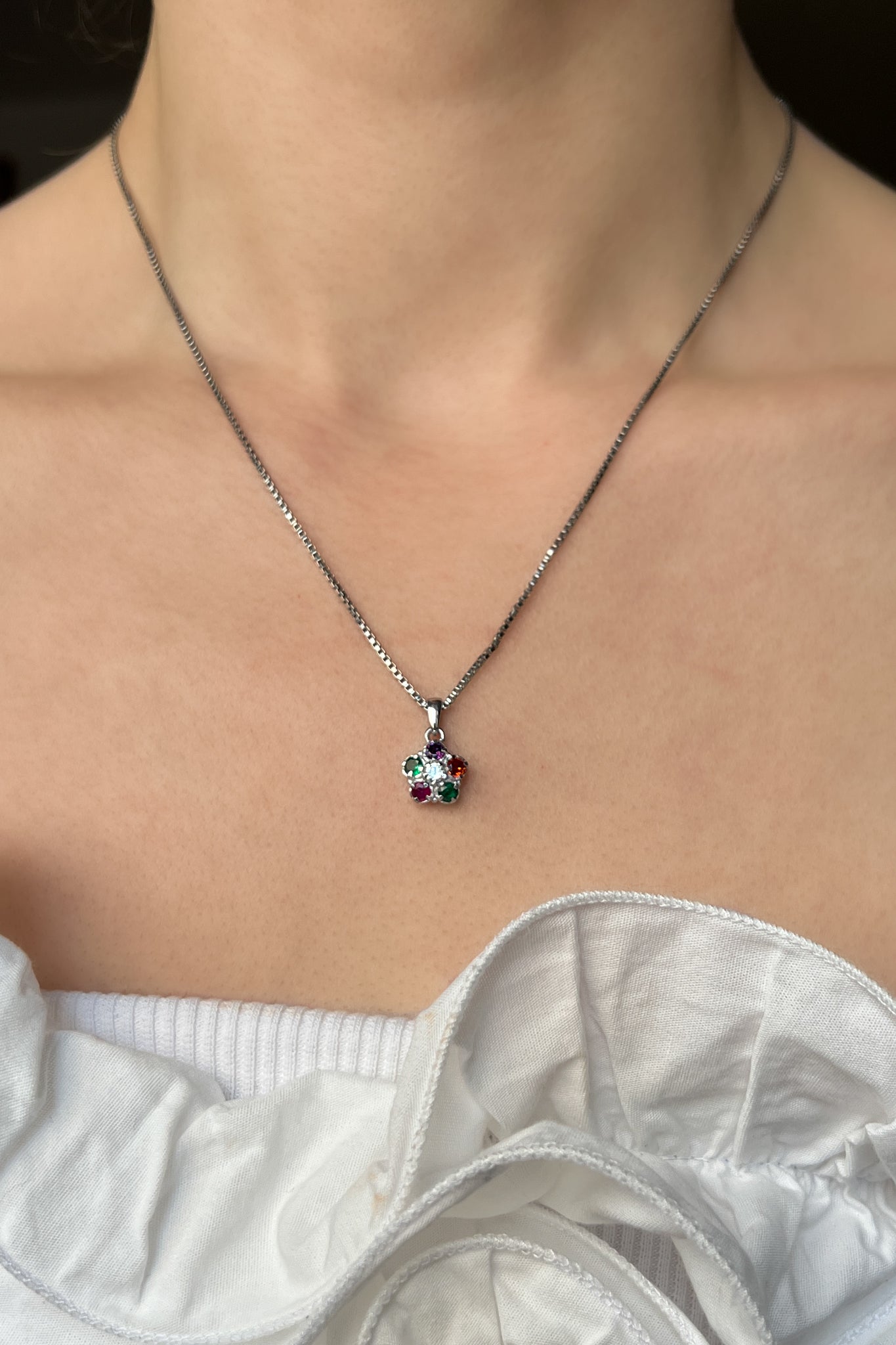 Regard Bloom Necklace - Silver