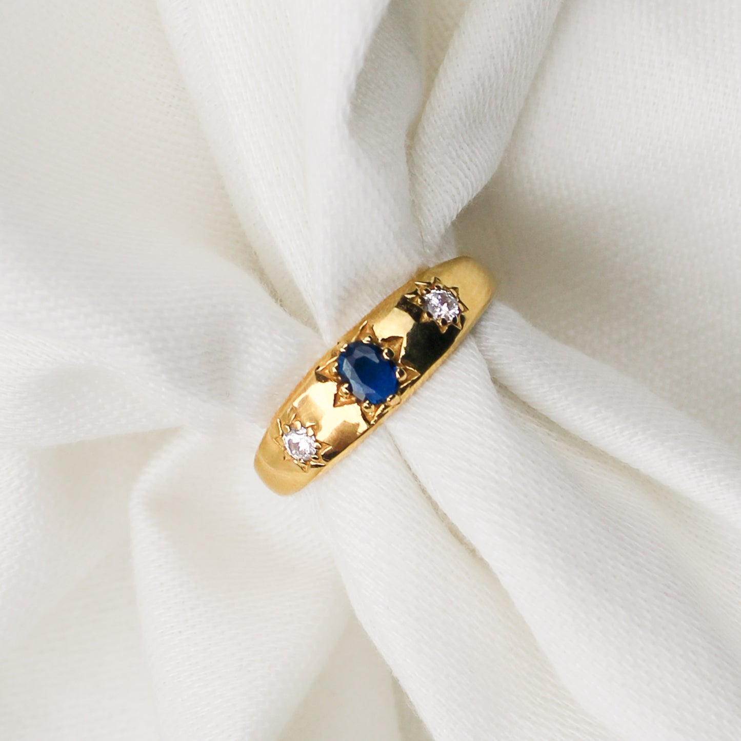 Victorian Roma Ring - Gold