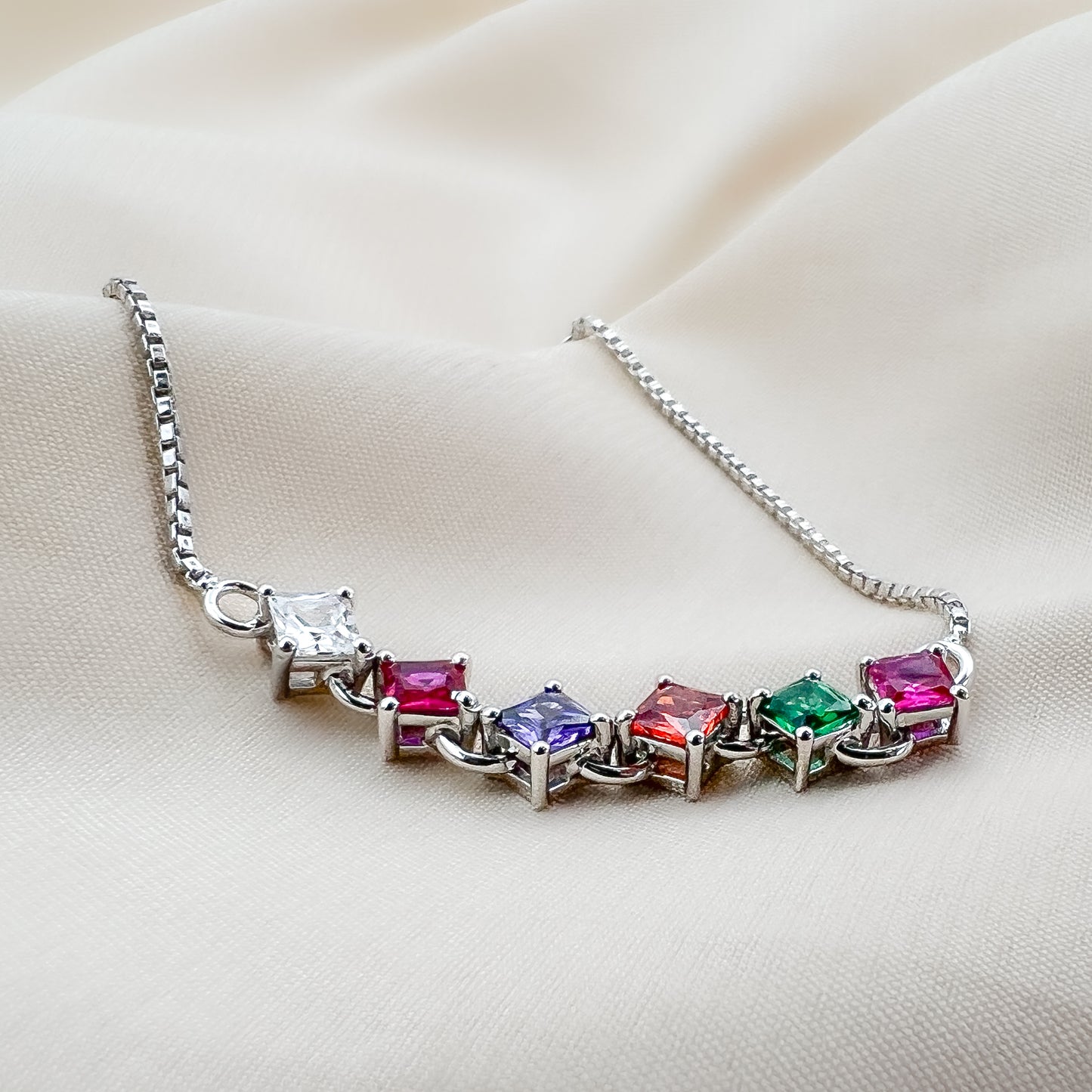 Linked-Love Bracelet - Silver