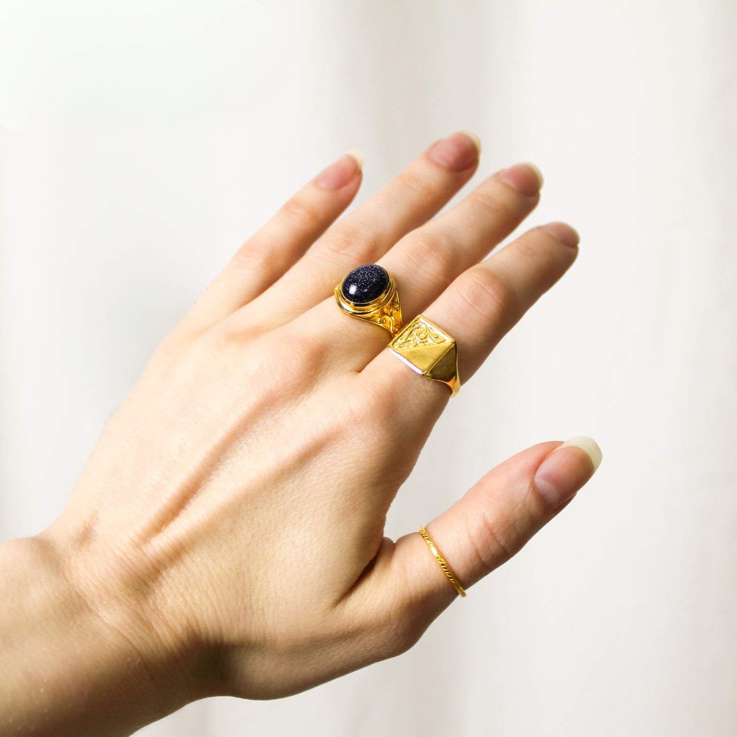 Night Keeper Ring - gold