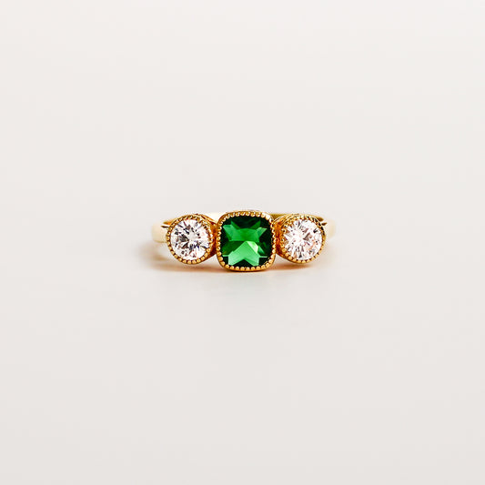 Edwardian Three-Stone Ring - Gold