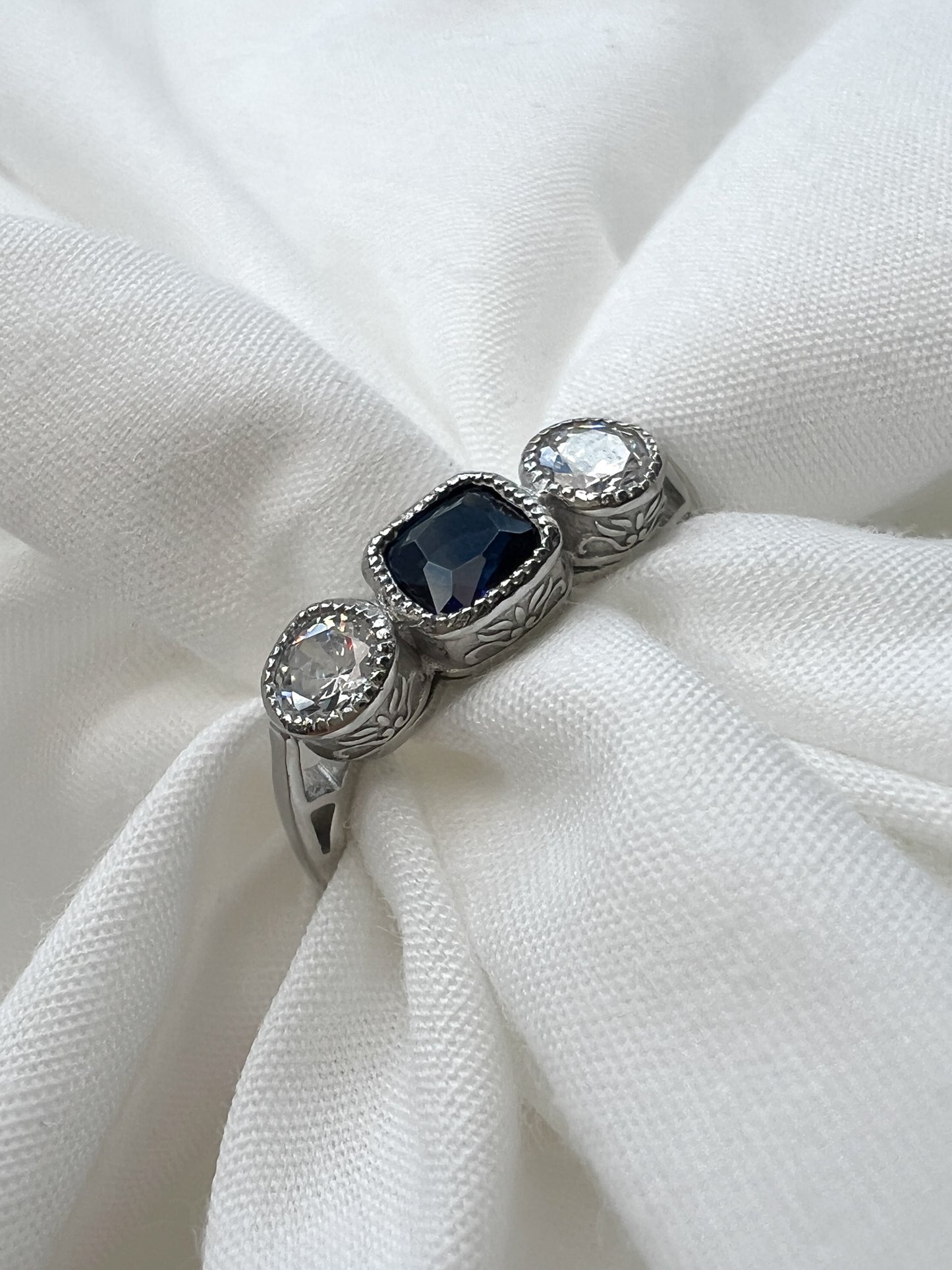 The Edwardian Empress Ring - Silver