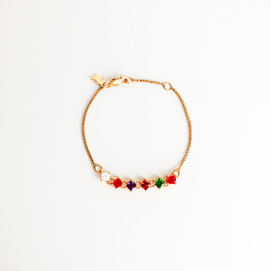 Linked-Love Bracelet - gold