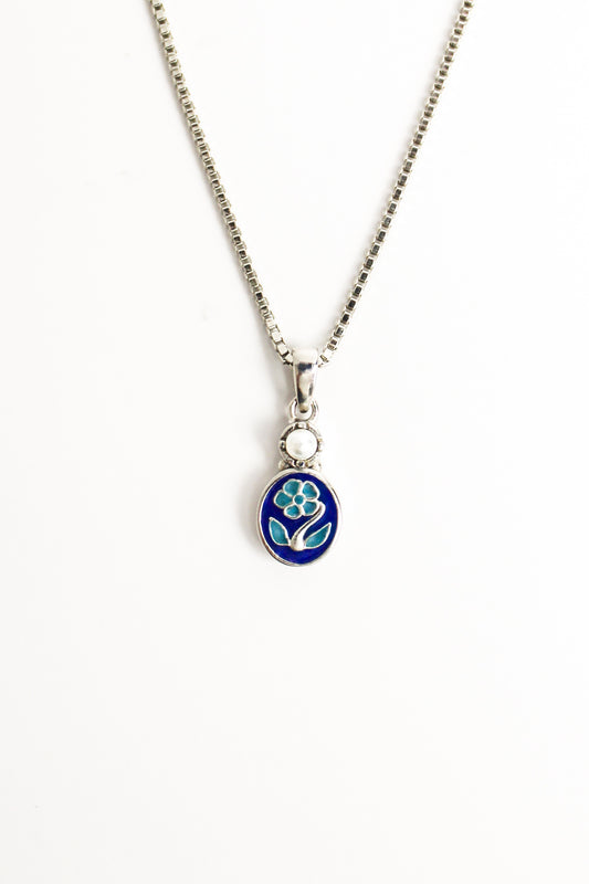 Mourning Bloom Necklace - silver