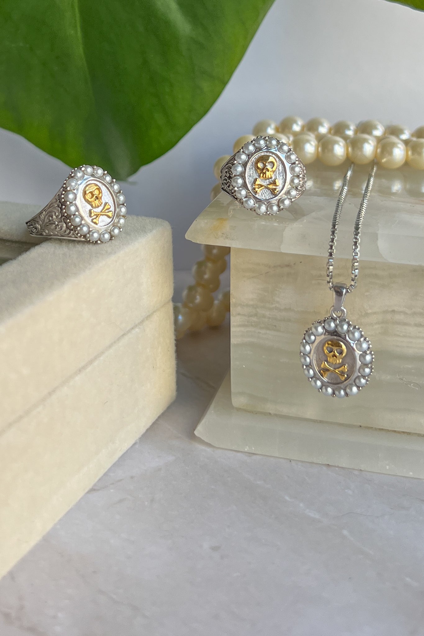 Skull and Pearl Jewelry
