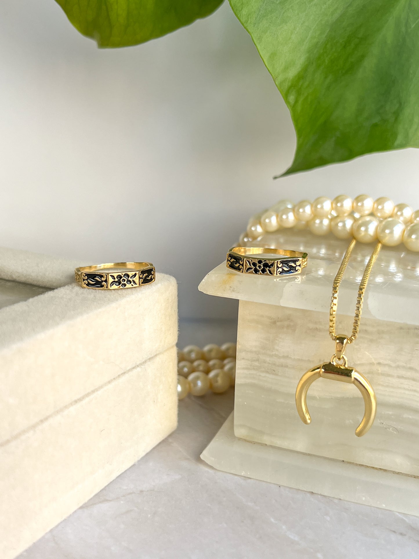 Relic Bloom Ring - Gold