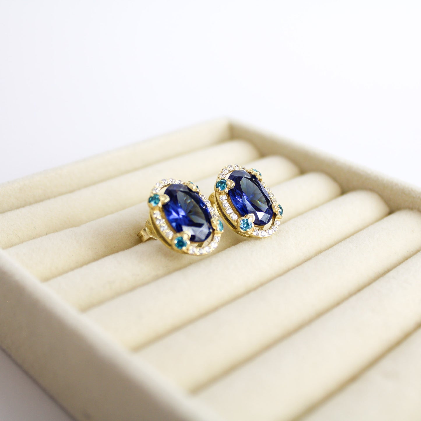 Sapphire Legacy Studs - Gold