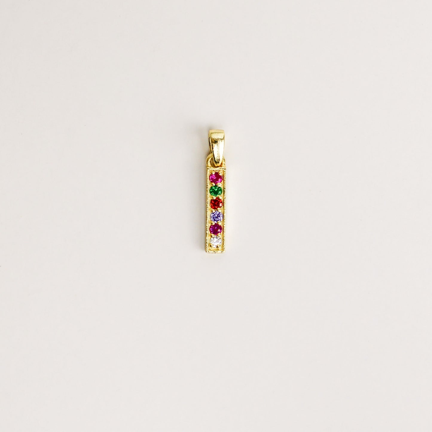 Regard Pendant - Gold