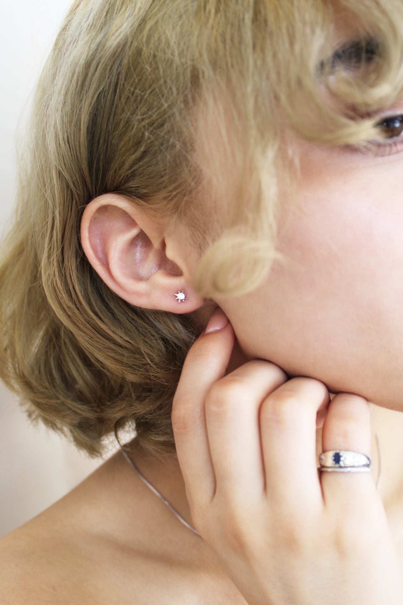 Stella Stud Earrings - silver