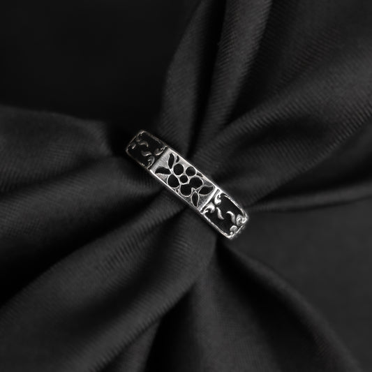Relic Bloom Ring - Silver