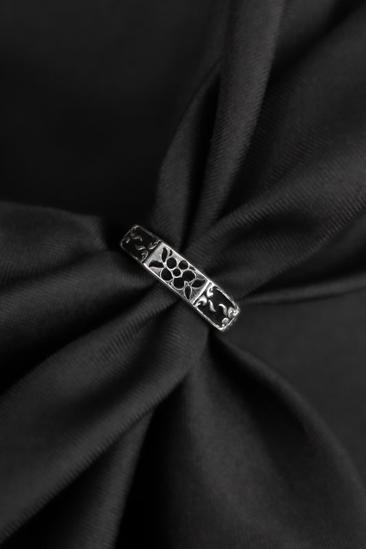 Relic Bloom Ring - Silver