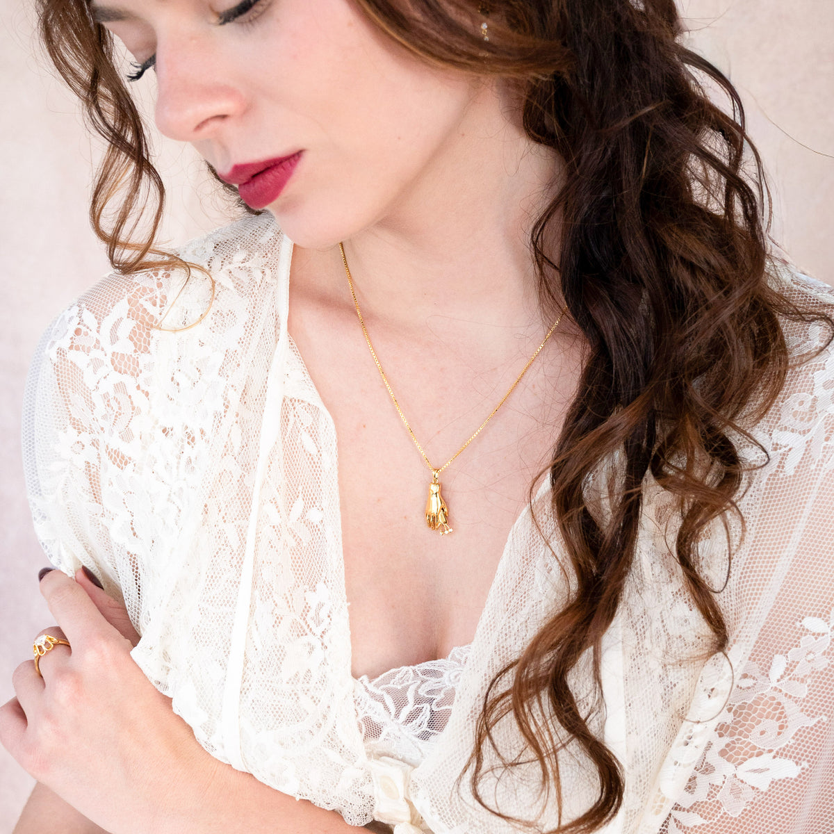 Amity Pendant - gold
