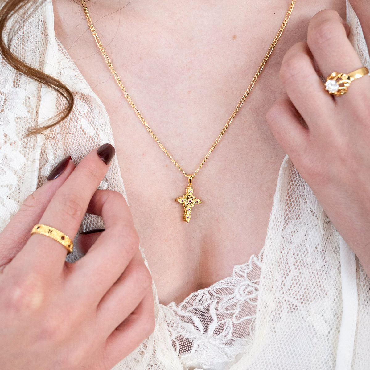 Sanctum Pendant - gold